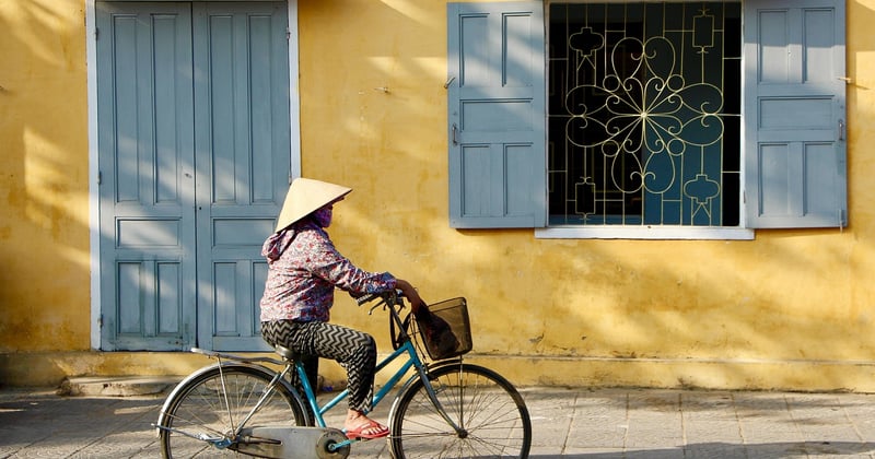 Understanding Local Customs Before You Travel Abroad: A Guide